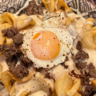 Breakfast Poutine